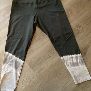 Tie-Dye Hem Grey Lavenderish & White Leggings